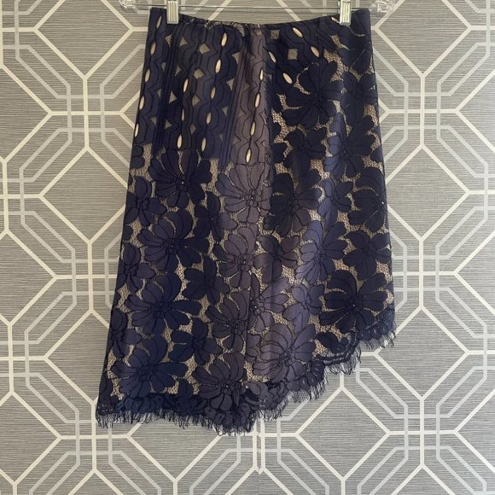 SUGAR‎ + LIPS SKIRT SIZE SMALL